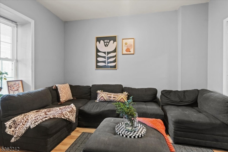 181 S 10th Street