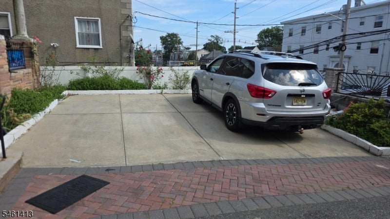 197 Grafton Ave
