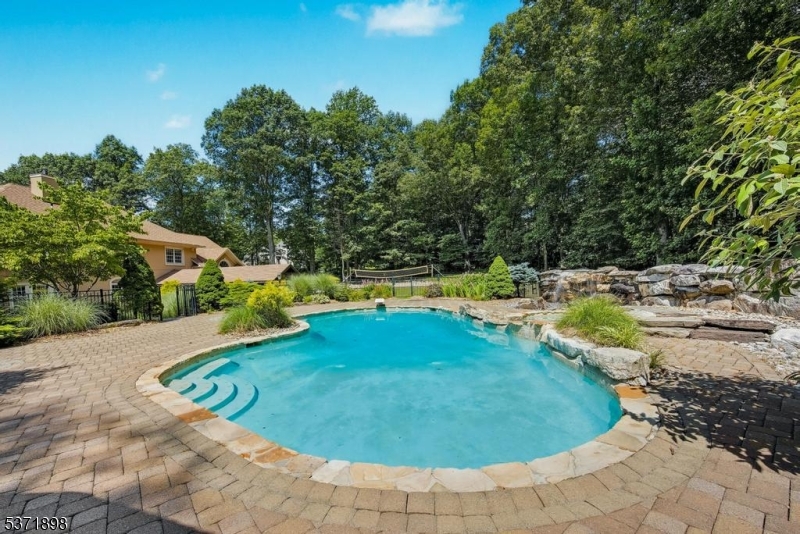 28 Cottonwood Trl