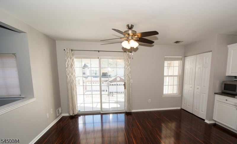 1602 Windsor Ct
