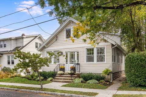 Photo of 119 Lexington Ave, Maplewood, NJ 07040 (MLS # 3991478)