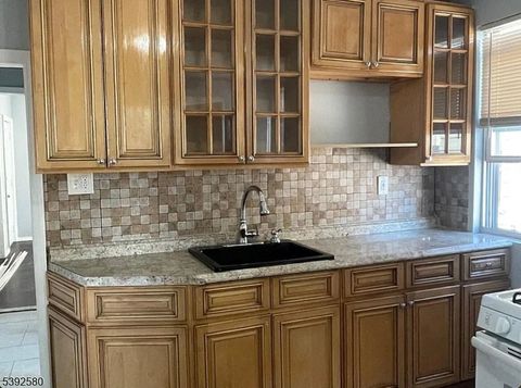 Photo of 325 Woodside Ave, Newark, NJ 07104 (MLS # 3993686)
