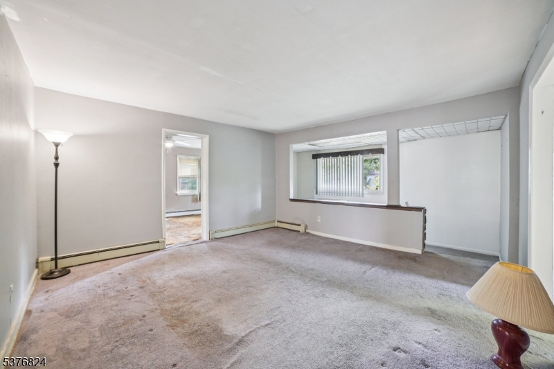 147 W Glen Rd