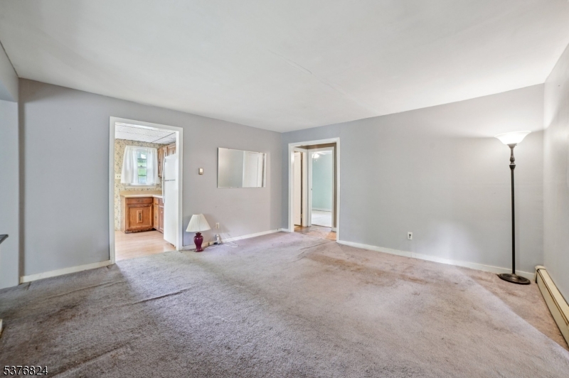 147 W Glen Rd