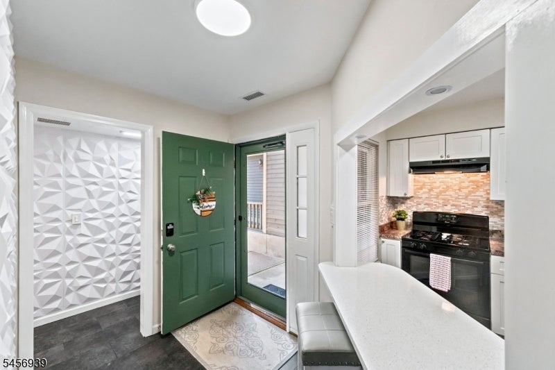 5 New Bedford Rd