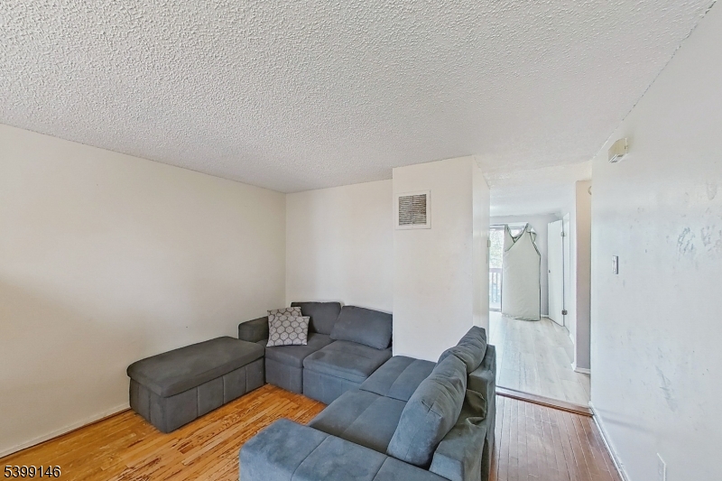 54 Bruen Ave 1