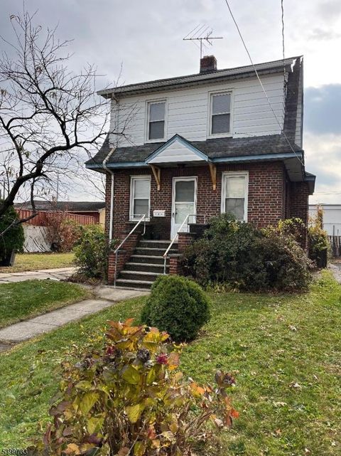 1 Woodland Ave Little Ferry Boro NJ 07643