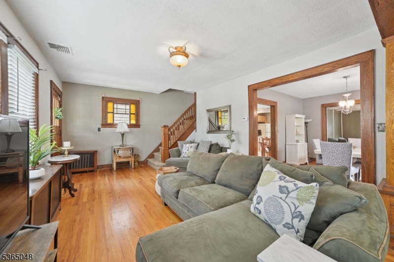 350 Walnut St