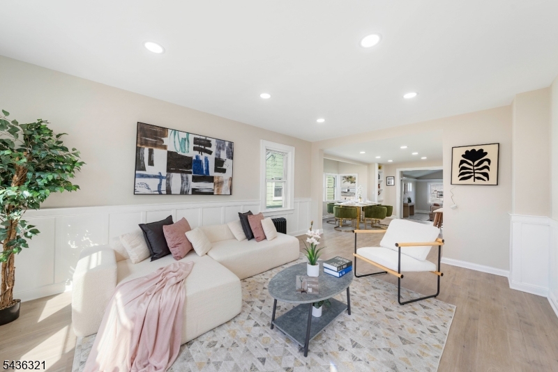 536 Spruce Ave