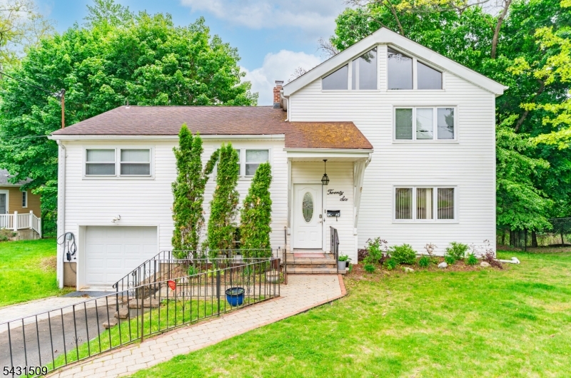 26 Cornell St
