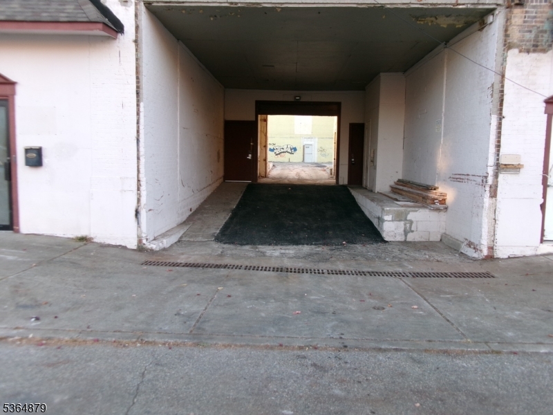 103 Arch St