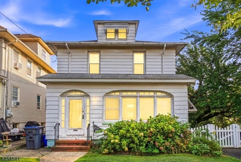 Photo for 260 W Franklin St