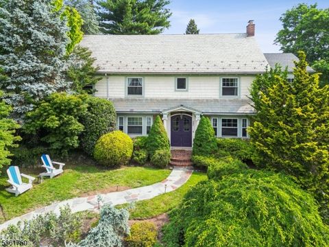 27 Fairway Dr West Orange Twp. NJ 07052