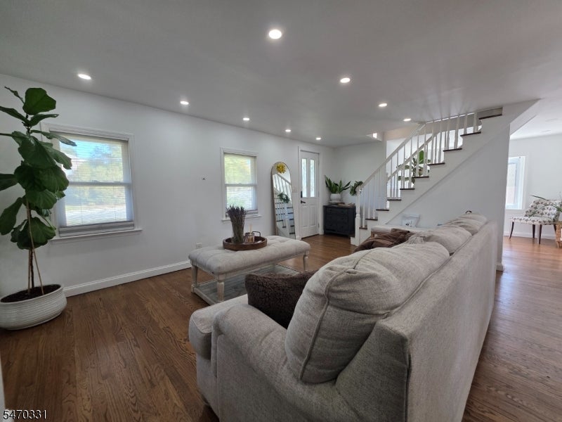 26 W 26Linwood Ave