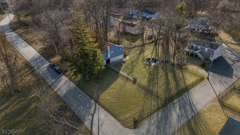 53 Pequannock Ave