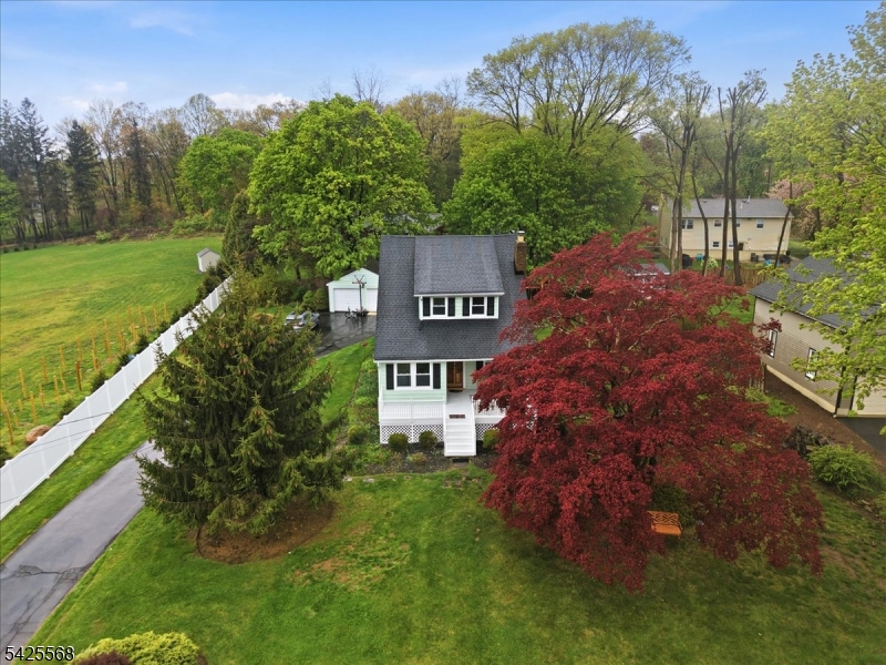 7 Shores Rd