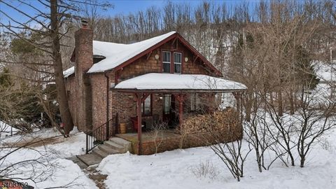 69 Kostenbader Rd Hope Twp. NJ 07825