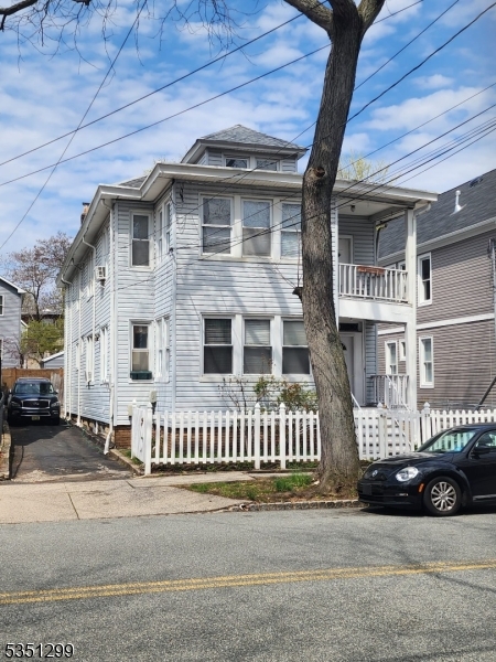 20 Maple Ave