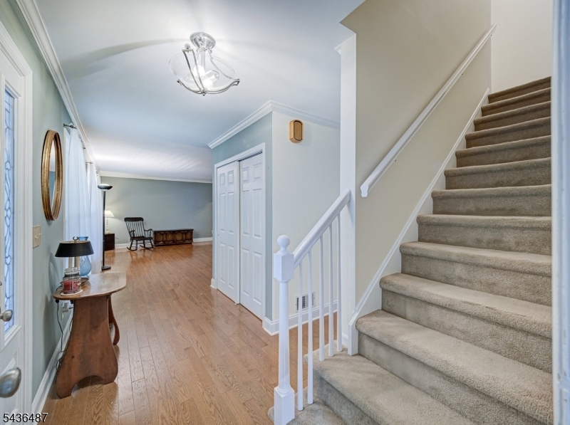 9 Chestnut Pl