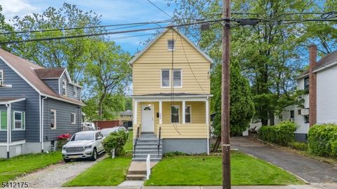 208 E 8Th Ave Roselle Boro NJ 07203