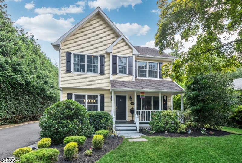 55 Woodland Ave