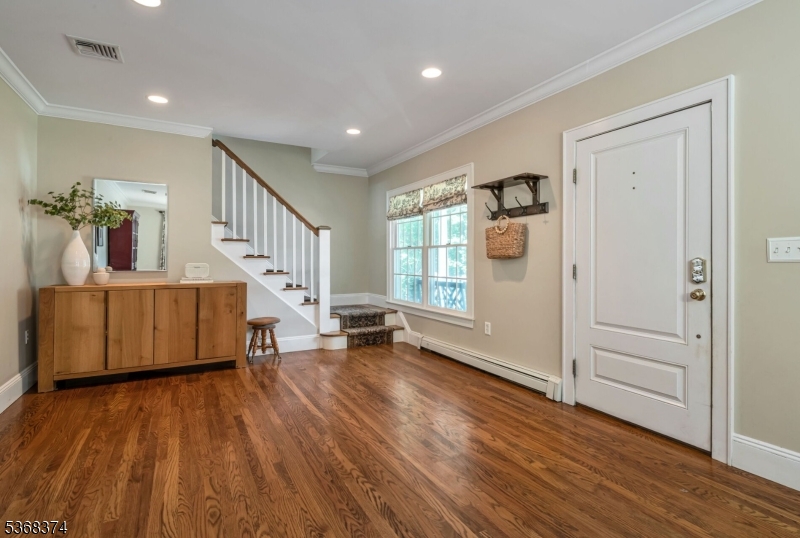 55 Woodland Ave