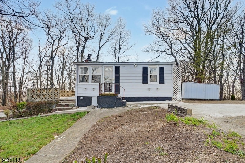 10 Berton Rd