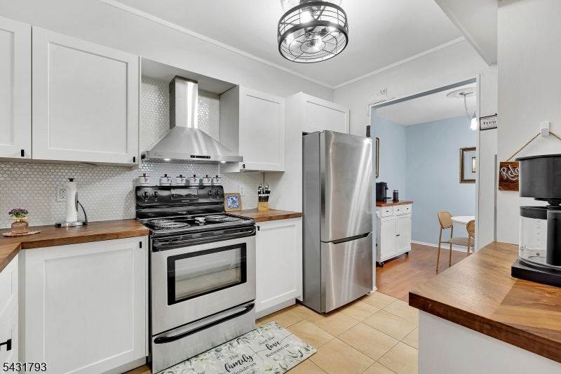 19 Meadowview Dr