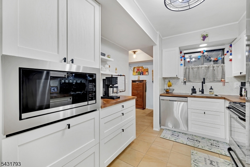 19 Meadowview Dr