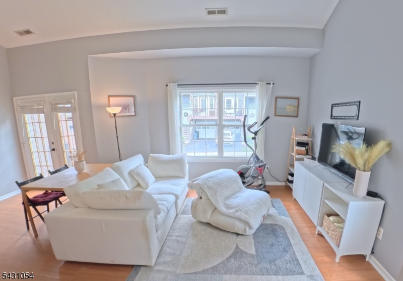 20 S Midland Ave 2