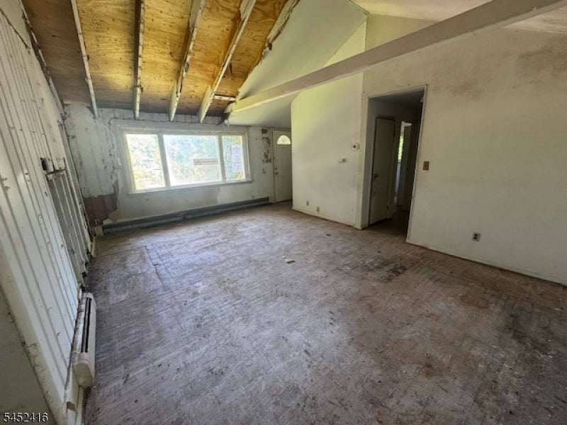 304 E Lakeshore Dr