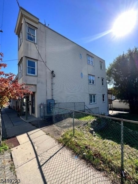 314 S Main St