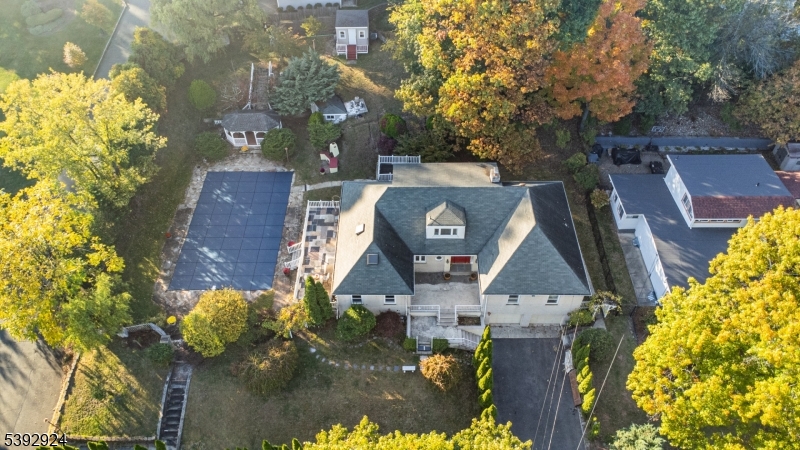 11 Mountain Way South