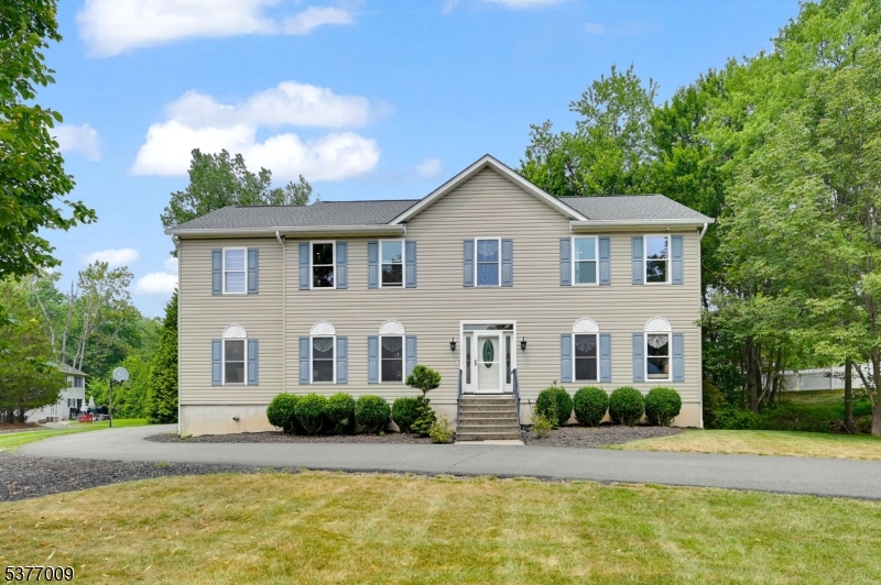 108 Forest Dr
