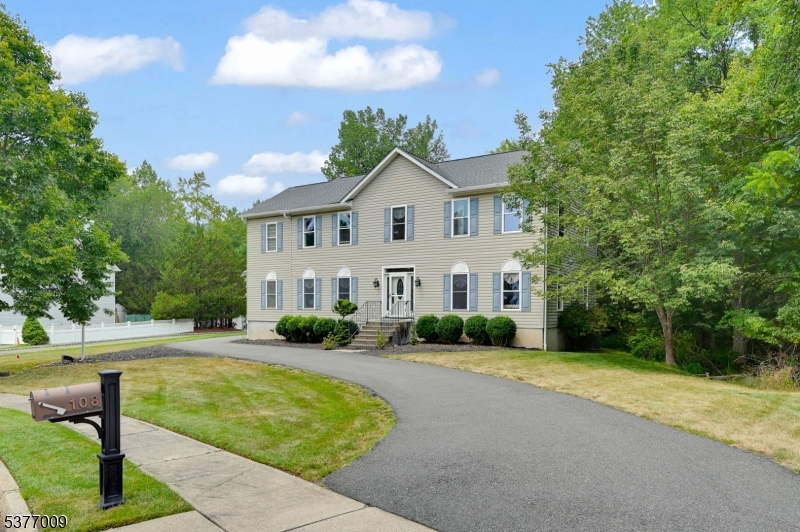 108 Forest Dr