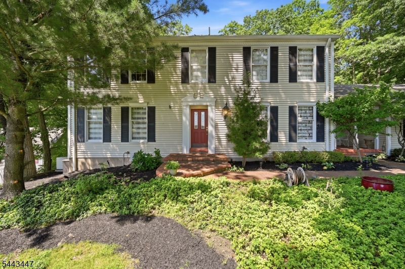 111 Kitchell Lake Dr