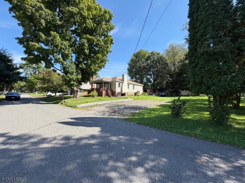 50 Clinton Ave