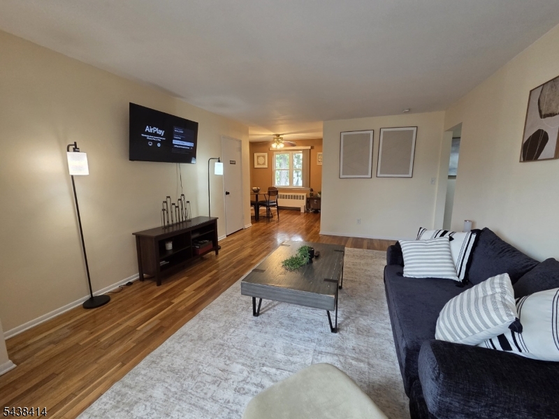 11 Wedgewood Dr 1