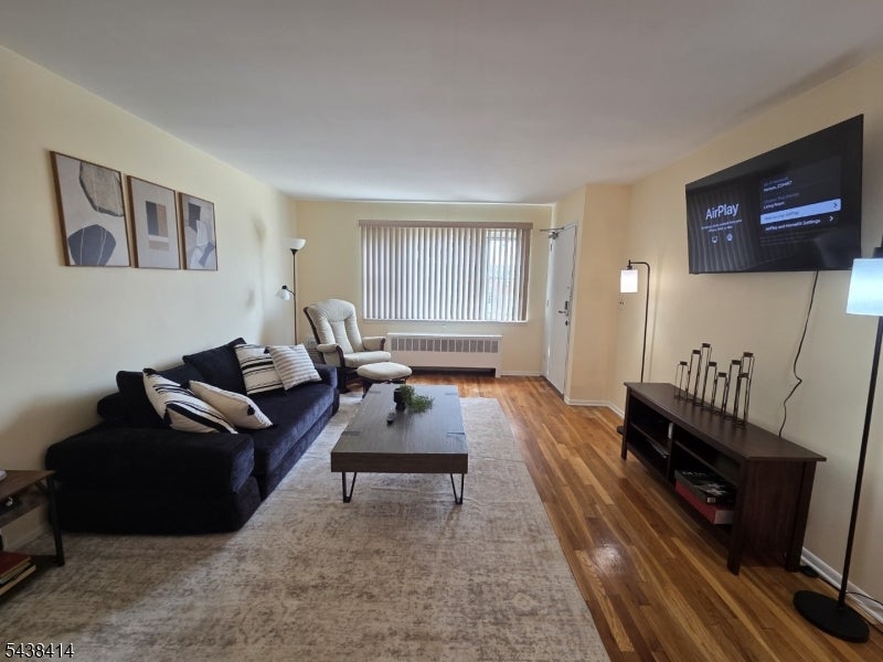 11 Wedgewood Dr 1