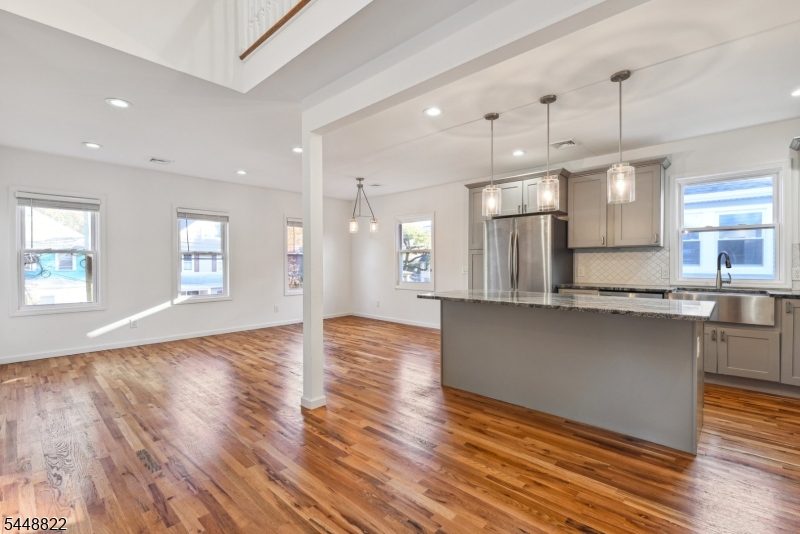 43 Howe Ave 2
