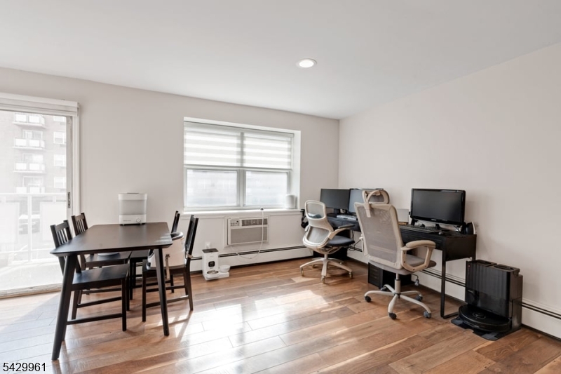 Homes for Sale in Northern NJ | ThisIsRiverEdge.com 20 Jefferson St A8