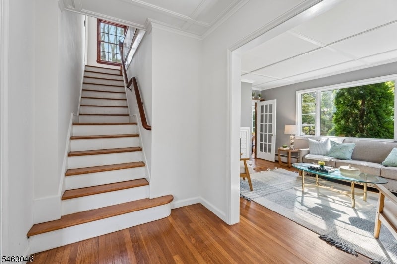 84 Kent Place Blvd