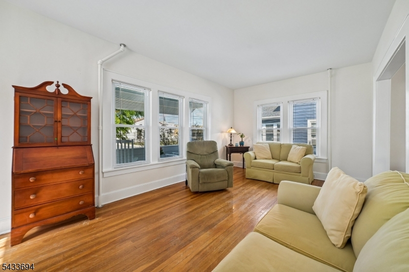 16 Fairchild Ave