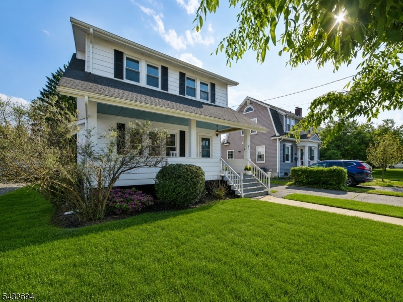 16 Fairchild Ave