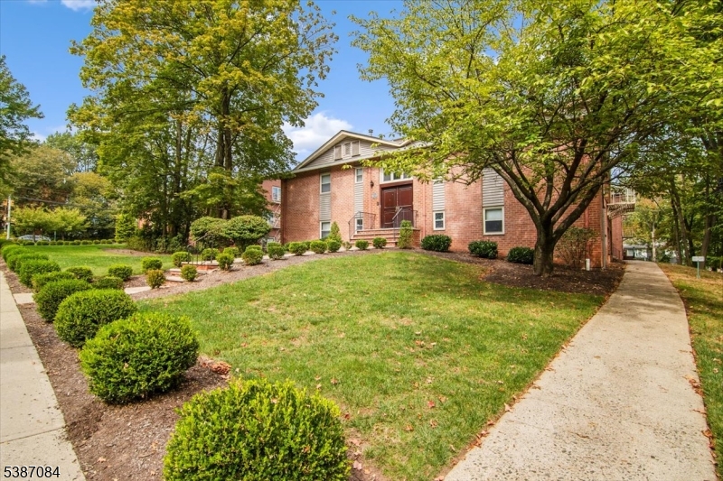361 Claremont Ave C6113 13