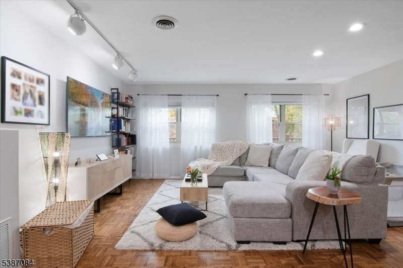 361 Claremont Ave C6113 13