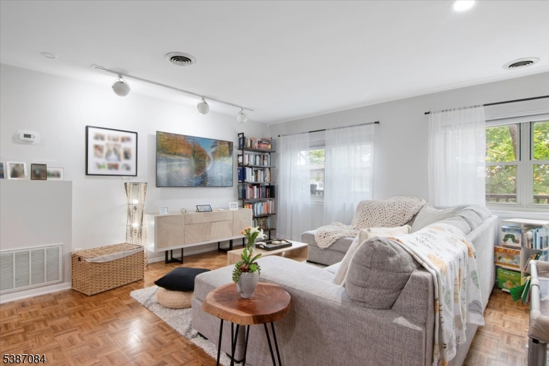 361 Claremont Ave C6113 13