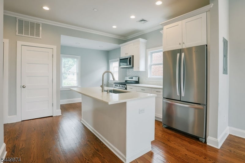 49 Park Ave Unit 2 2