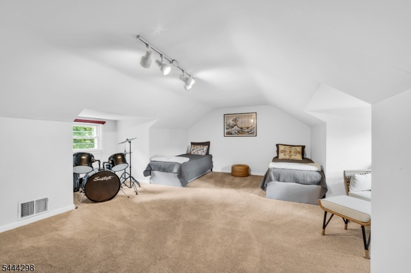 54 Winding Way