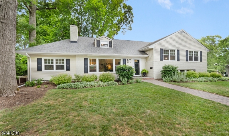 54 Winding Way